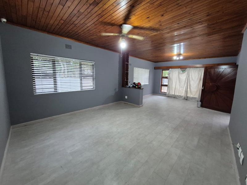 To Let 4 Bedroom Property for Rent in Da Nova Western Cape